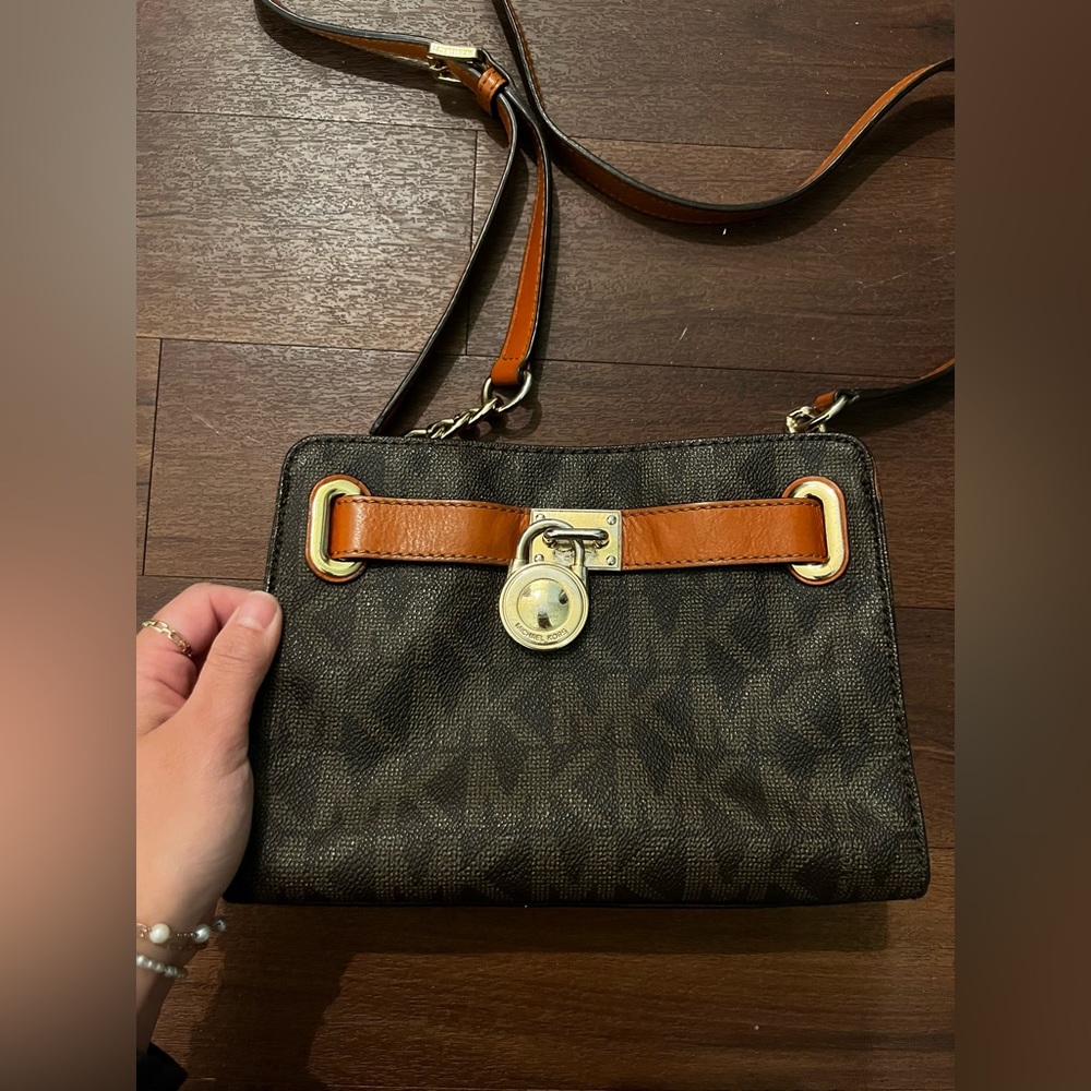 Michael Kors Signature Fulton Brown Leather Small Crossbody Shoulder bag